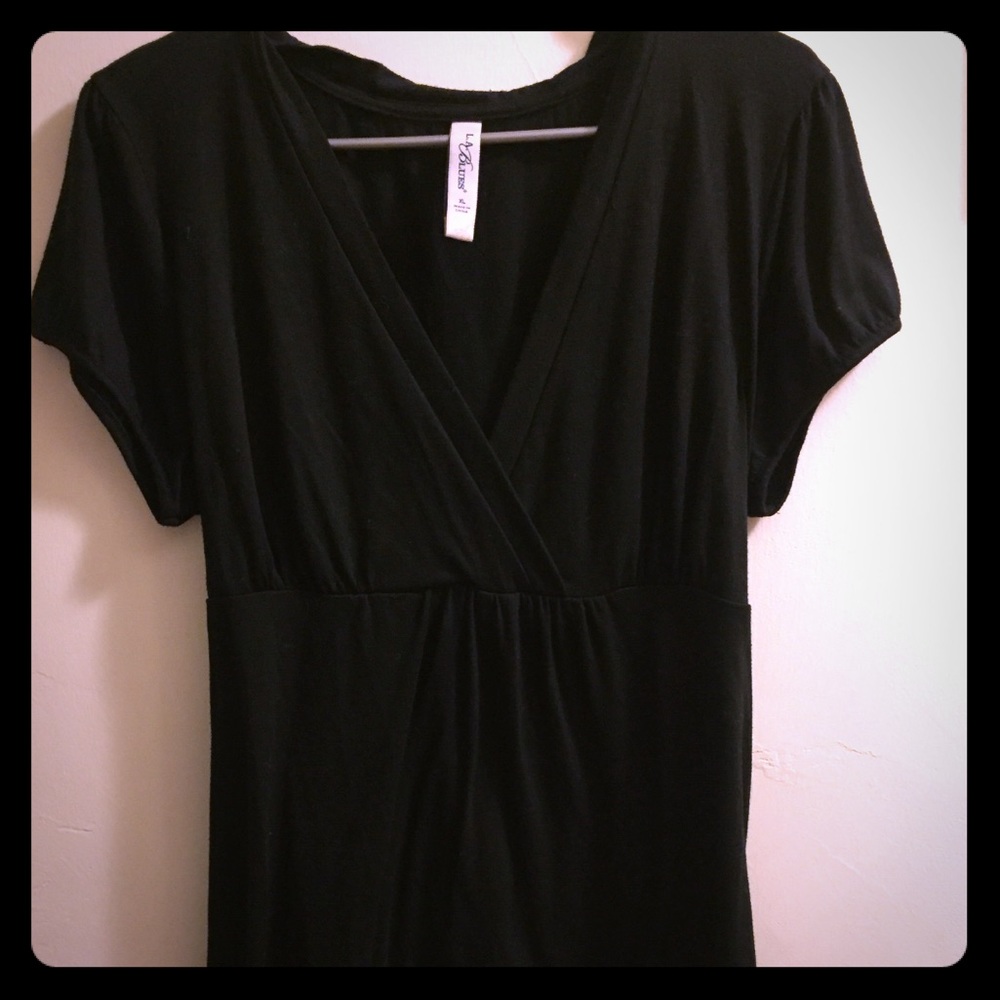 La blues black dress